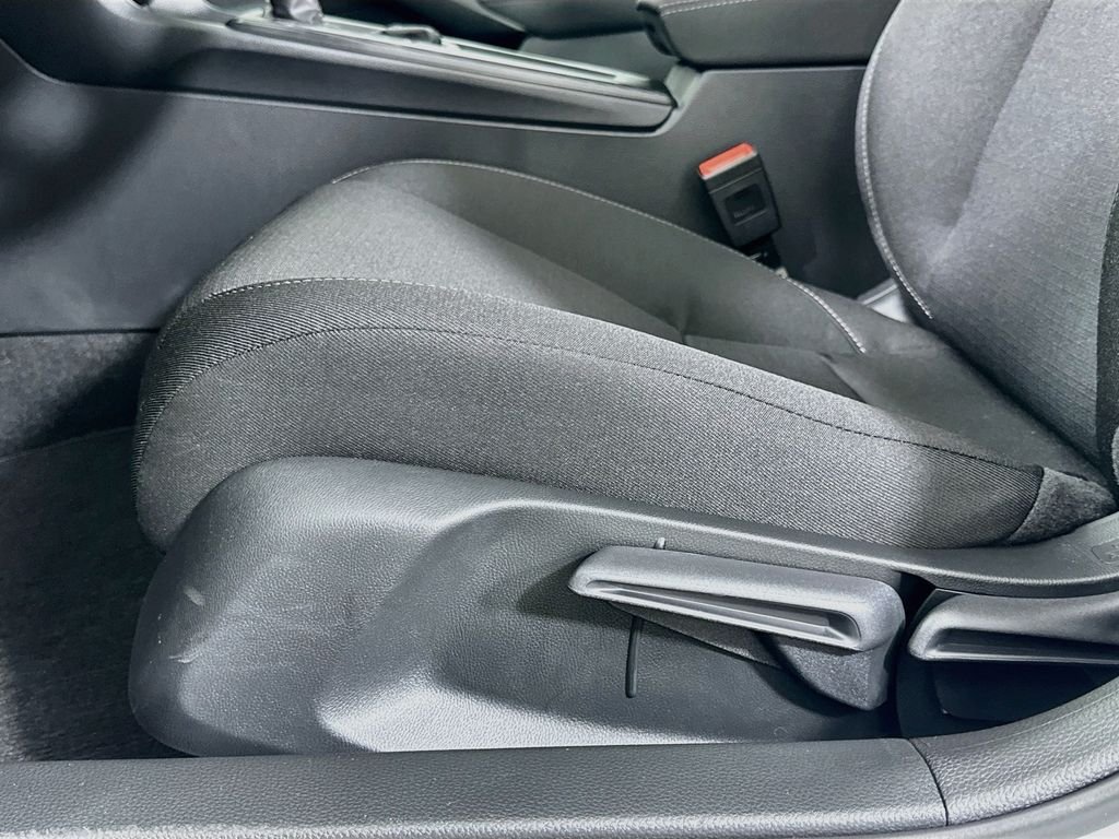 New 2026 Platinum White Pearl Honda LX image 19