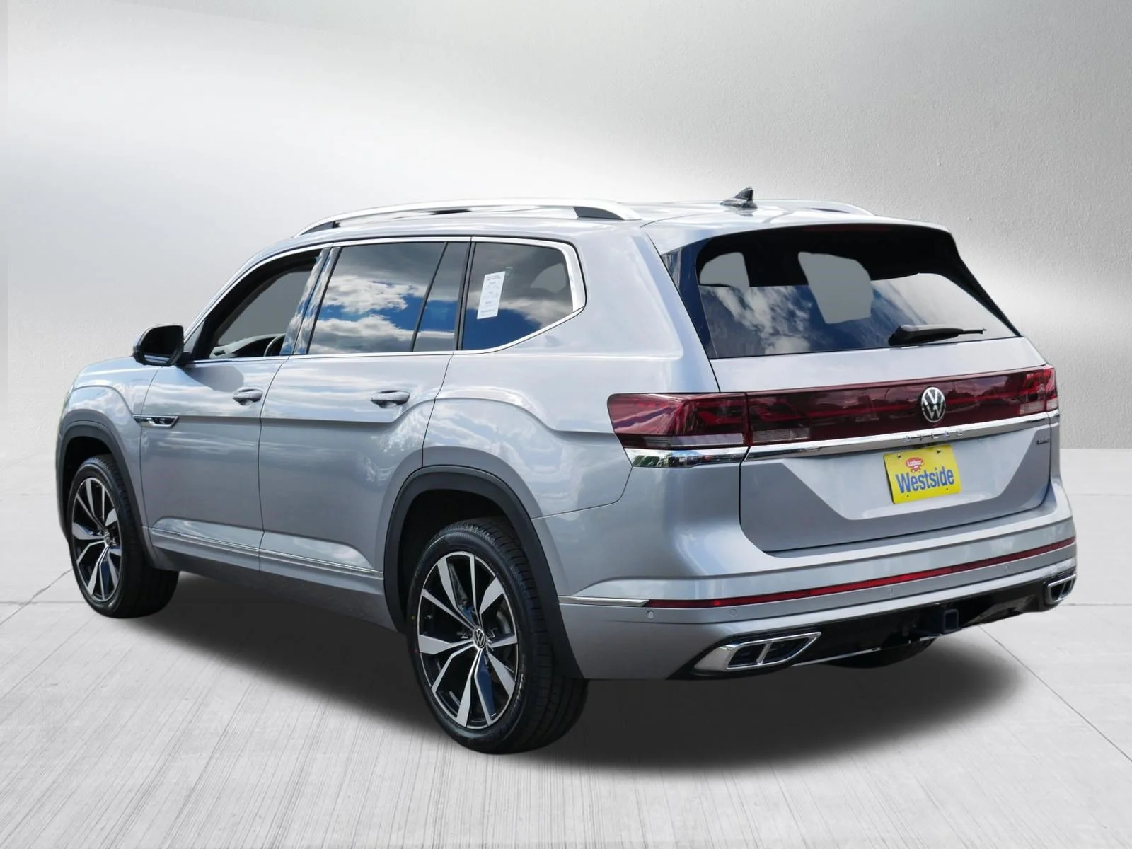 Used 2024 Silver Mist Metallic Volkswagen 2.0T SEL Premium R-Line image 5