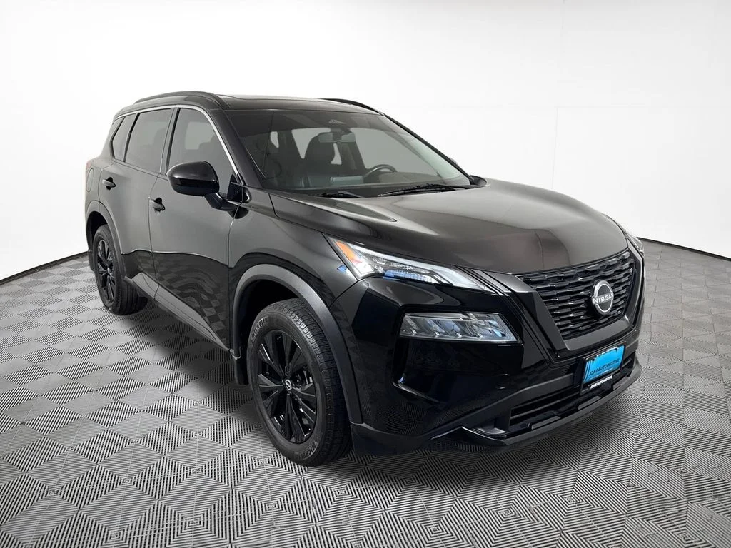 Used 2023 Super Black Nissan SV image 4