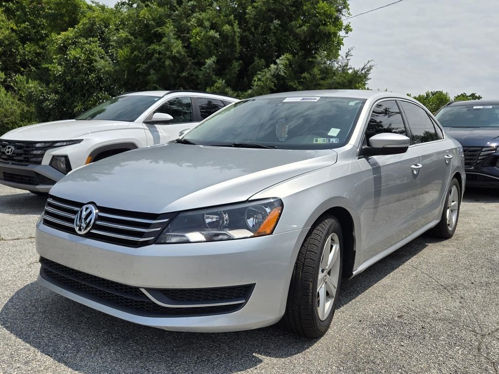Used 2014 Silver Volkswagen  image 4