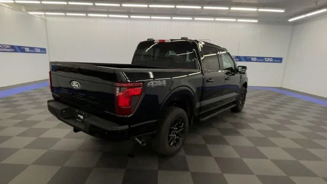 New 2026 Agate Black Metallic Ford XLT image 8