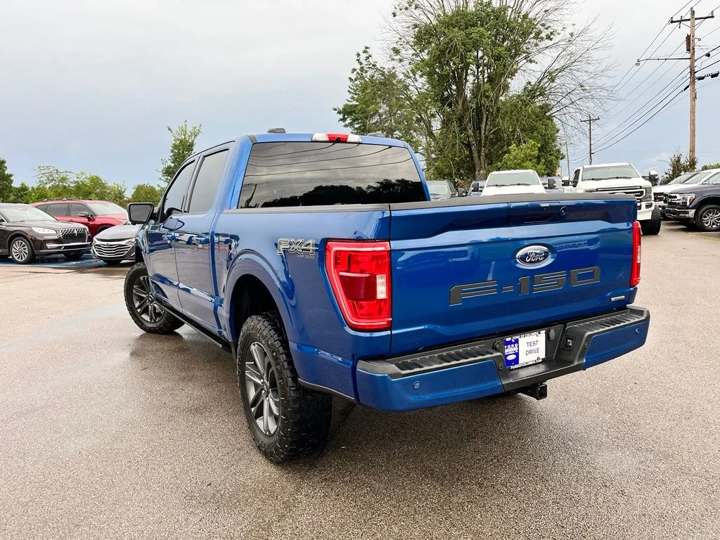 Used 2023 Blue Ford XLT image 4