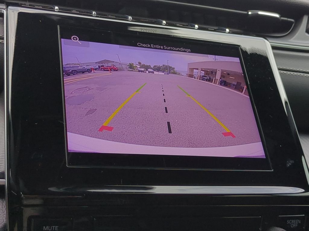 Used 2025 White Jeep Laredo image 17