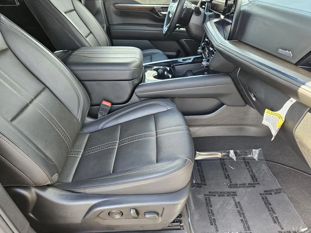 Used 2025 Beige Chevrolet High Country image 14