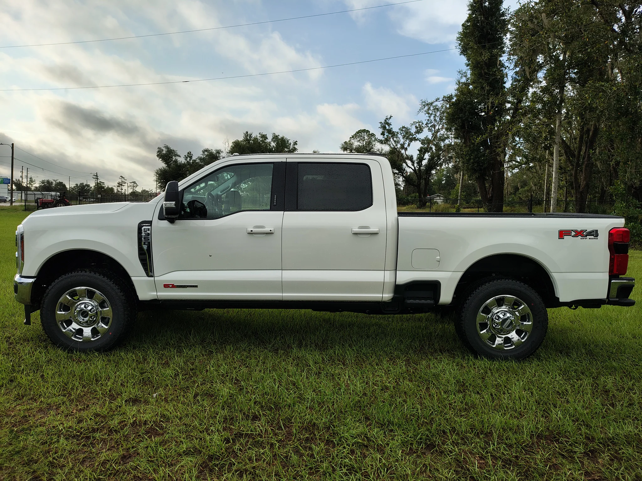 New 2027 Star White Metallic Tri-Coat Ford F-350® Lariat® image 2