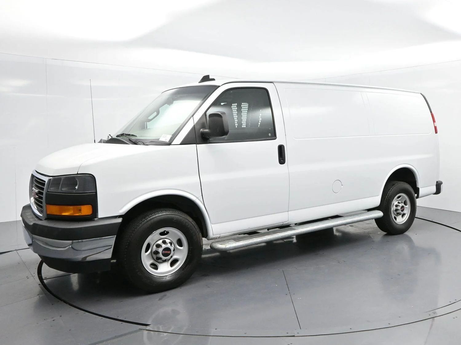Used 2024 Summit White GMC Work Van image 4