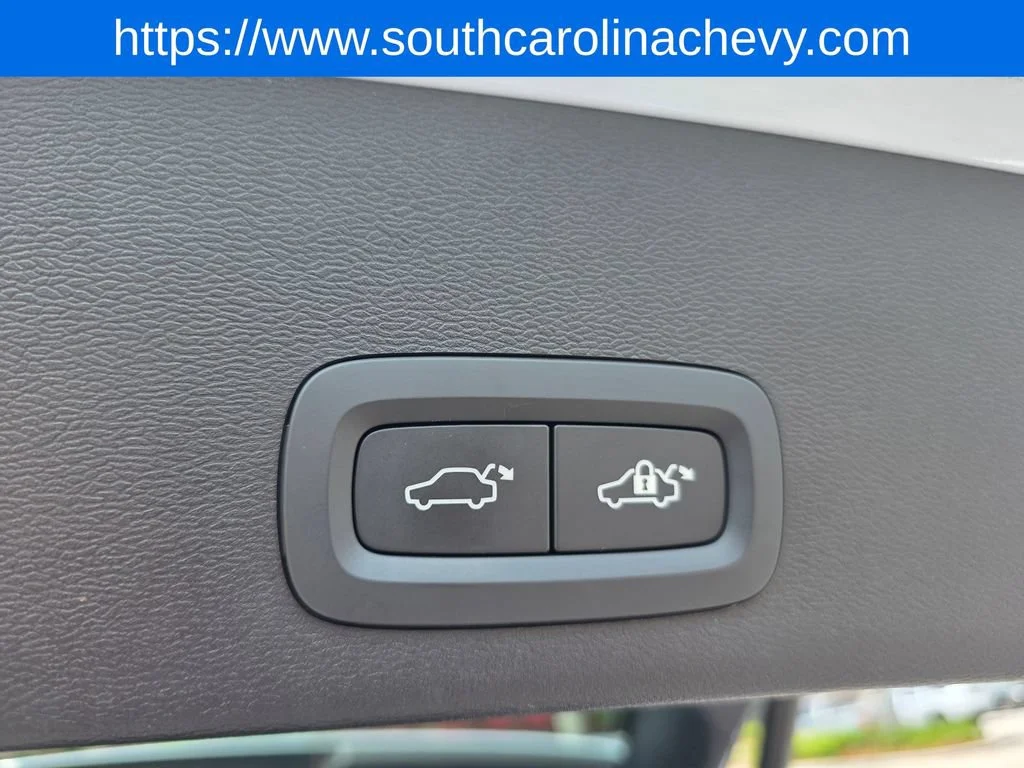 Used 2026  Volvo Plus image 37