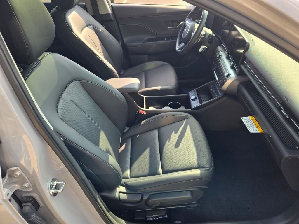 Used 2026 Cyber Gray Metallic Hyundai Limited image 5