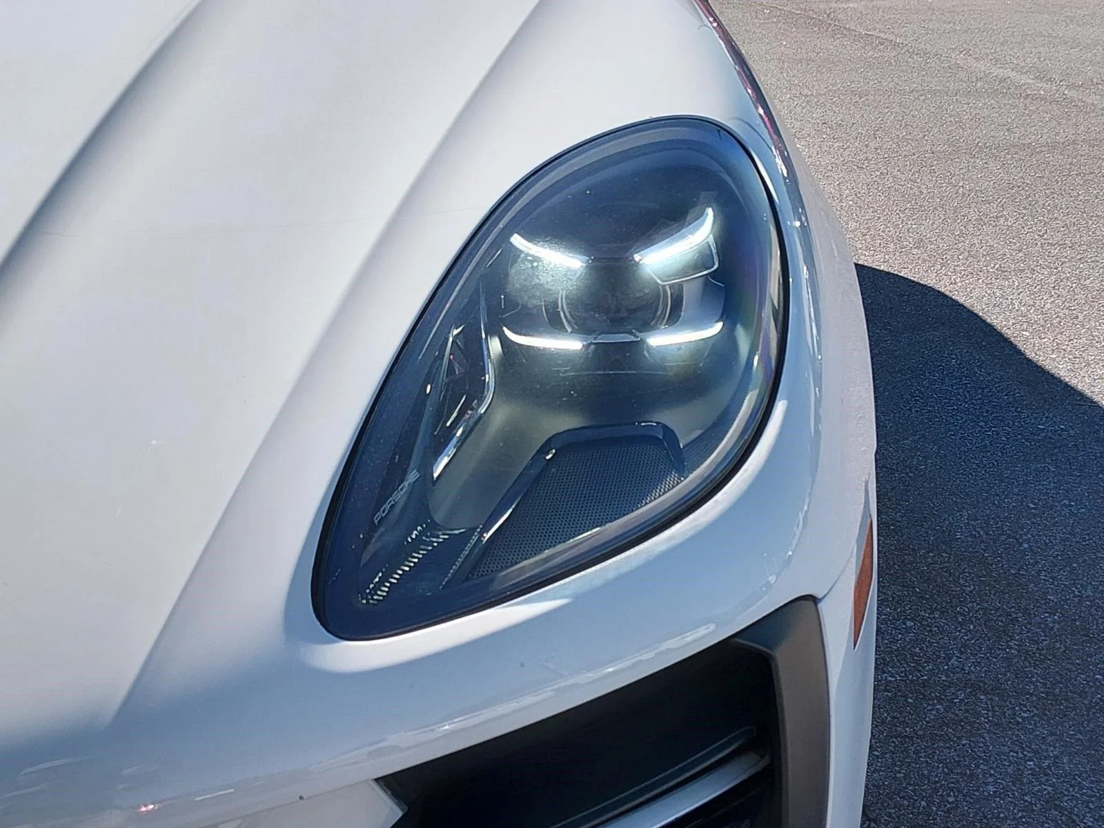 Used 2020 White Porsche  image 10