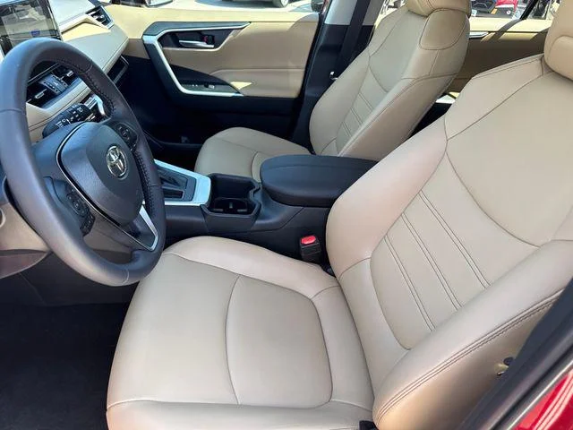 Certified Used 2025 RED MC. Toyota XLE Premium image 43
