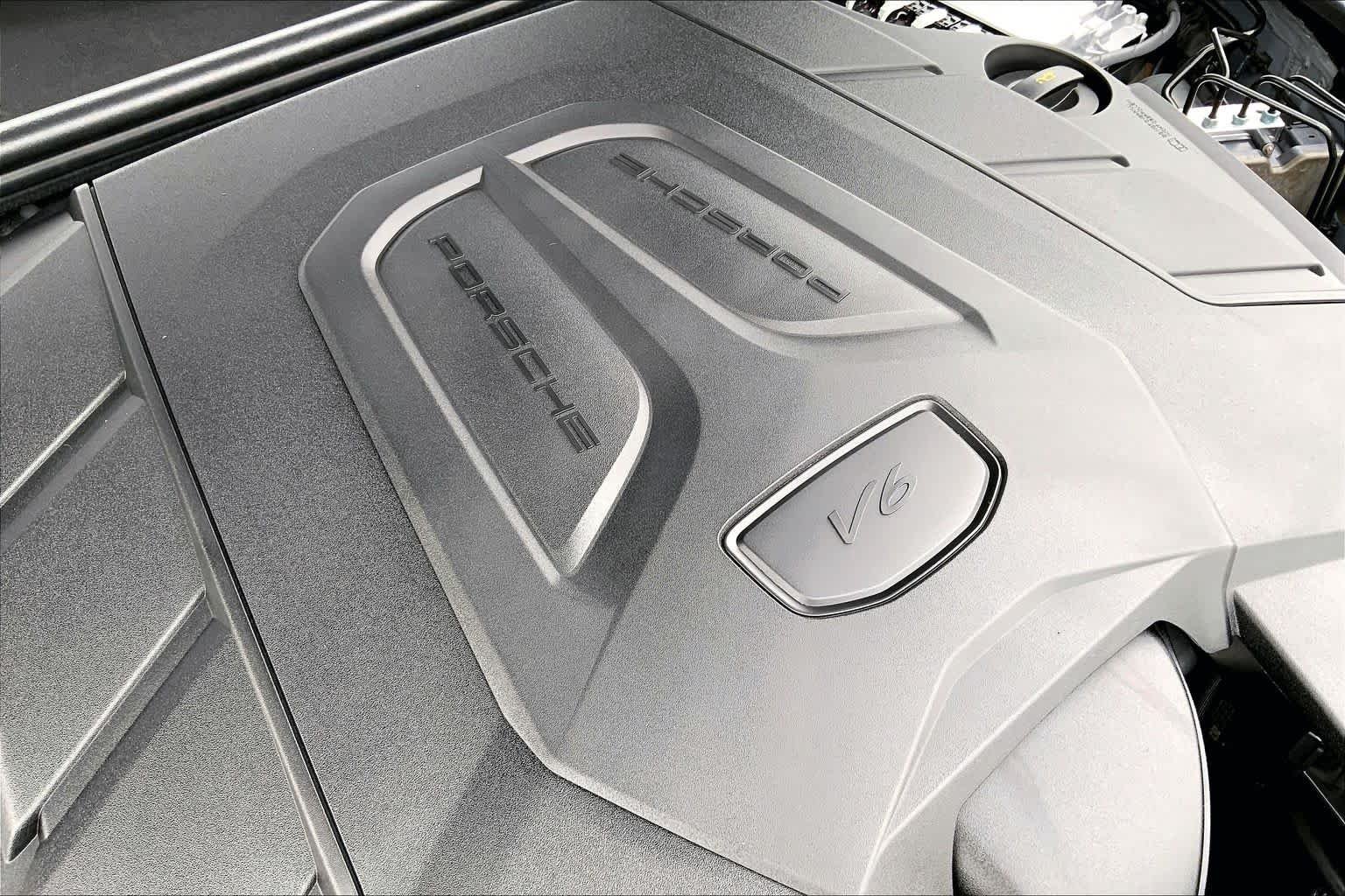 Used 2024 Arctic Grey Porsche  image 32