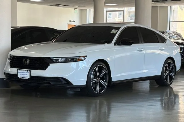 Certified Used 2024 Platinum White Pearl Honda Sport image 12