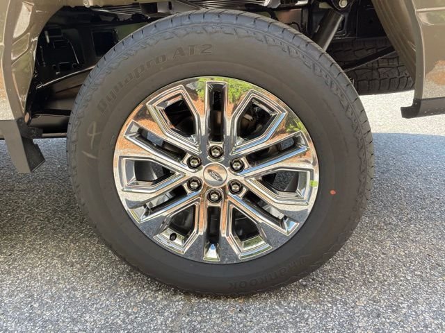 New 2026 Gray Ford Lariat image 8