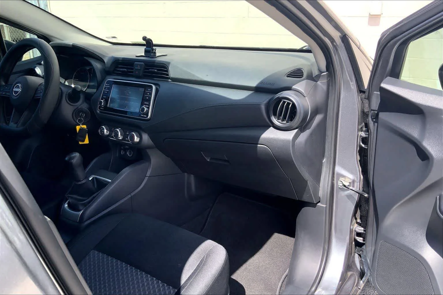 Used 2024  Nissan S image 23
