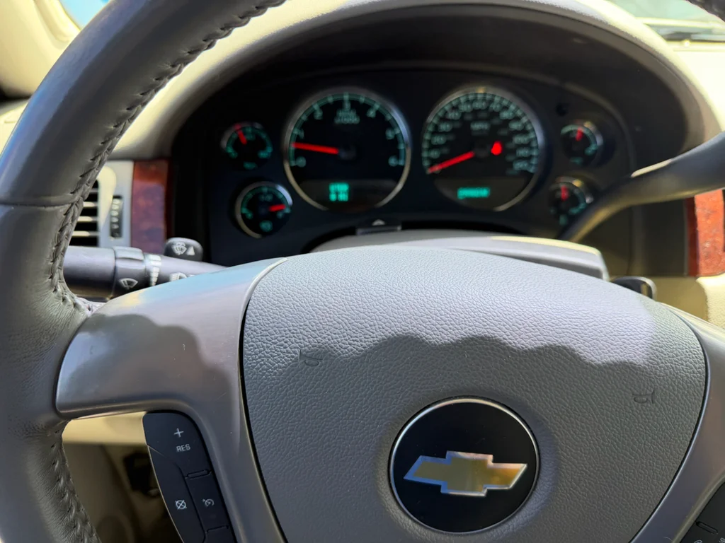 Used 2012 SILVER ICE METALLIC Chevrolet LTZ image 10