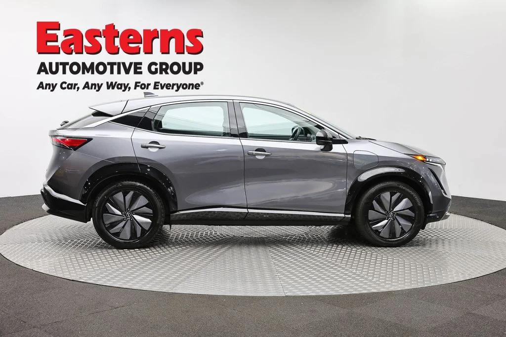 Used 2023 Gray Nissan ENGAGE image 4