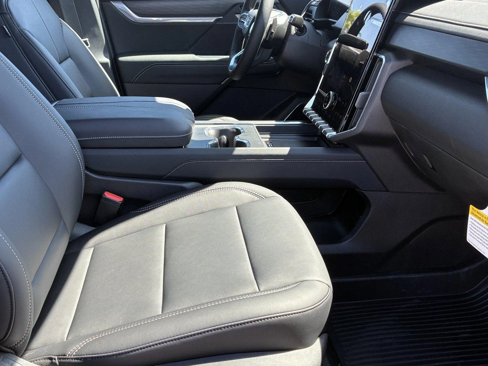 New 2026 Ebony Twilight Metallic GMC Elevation image 7