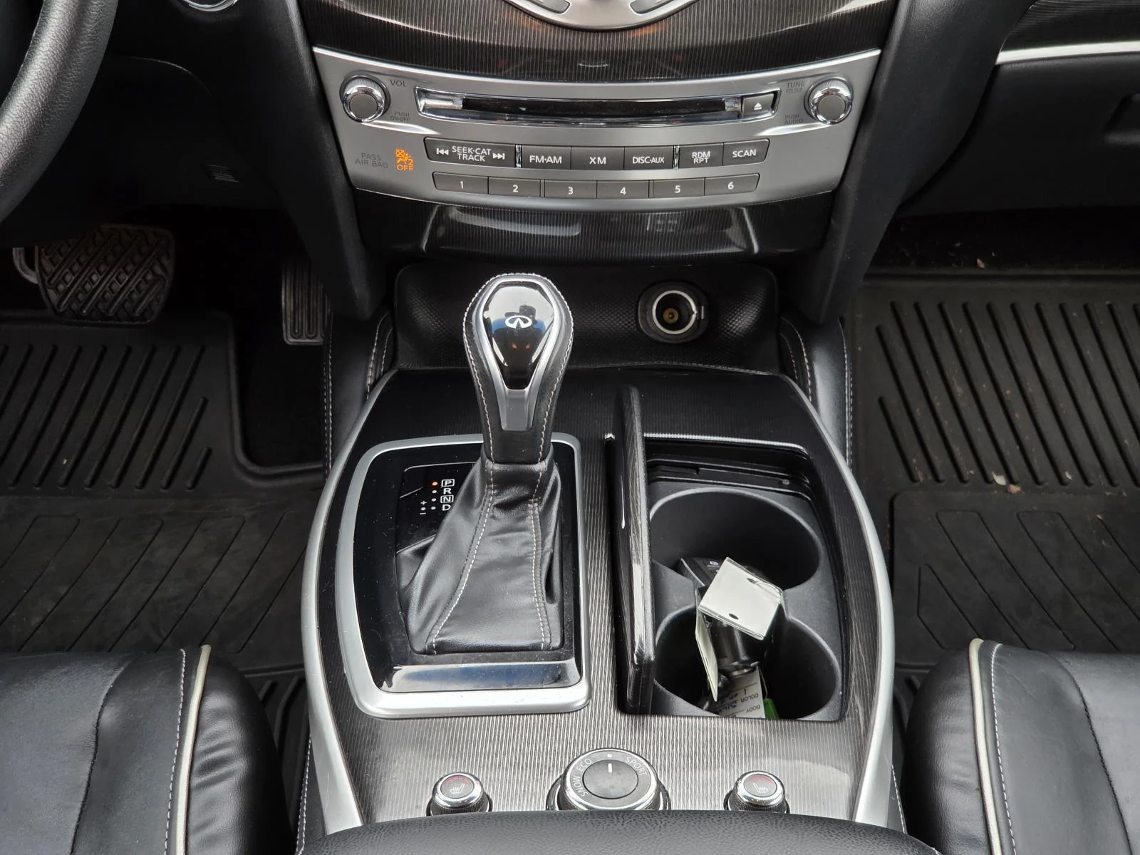 Used 2016 Liquid Platinum INFINITI  image 15