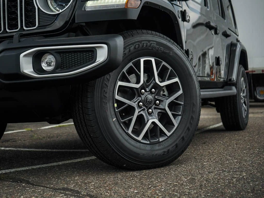 New 2026 Black Clearcoat Jeep Sahara image 6