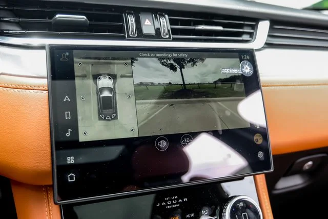 2026 Jaguar F-Pace R-Dynamic S - Photo 26