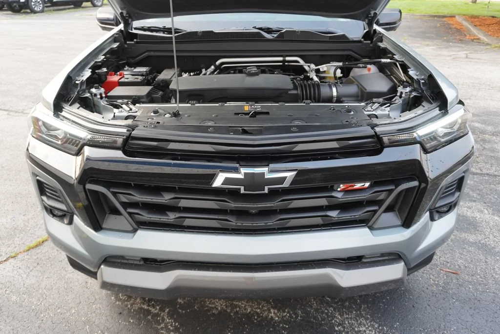 New 2026 Sterling Gray Metallic Chevrolet Z71 image 30