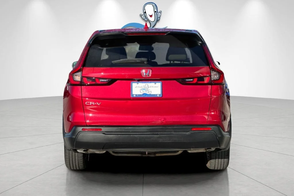 Used 2024 sparkle silver metallic Honda EX image 5