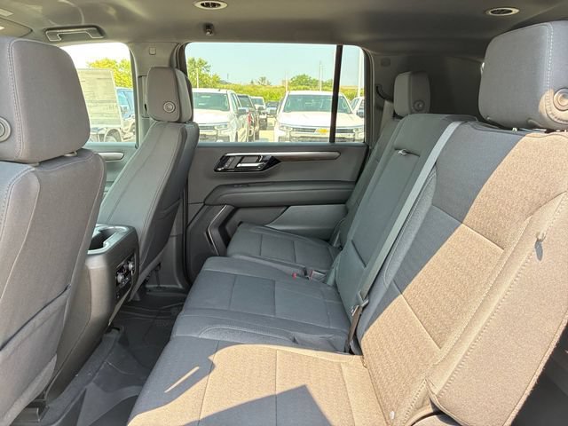 2026 Chevrolet Suburban LS - Photo 17