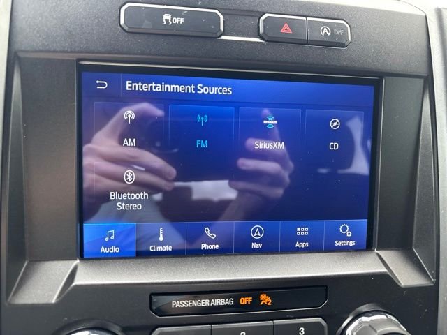 Used 2017 Champagne Ford XLT image 26