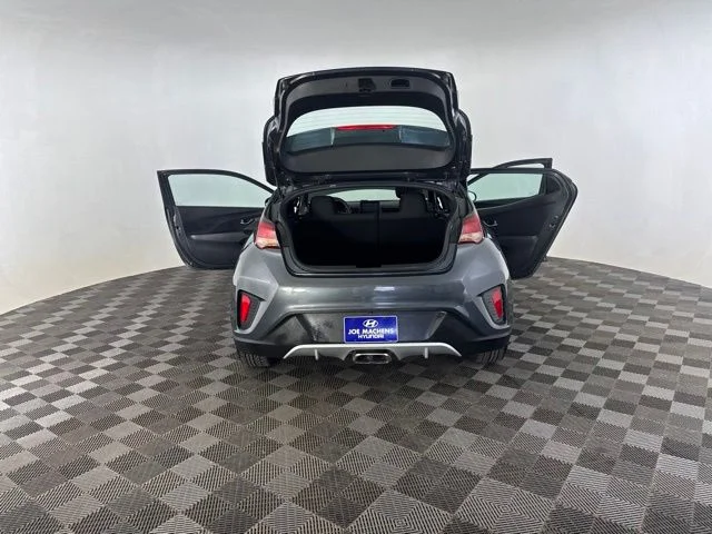 Used 2019 Gray Hyundai 2.0 image 19