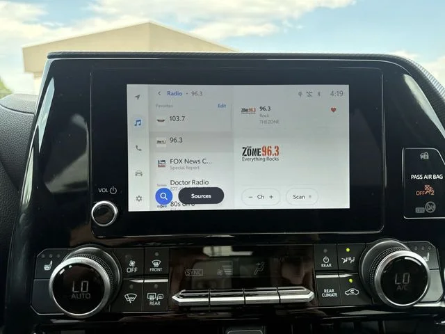 2025 Toyota Highlander XSE - Photo 16