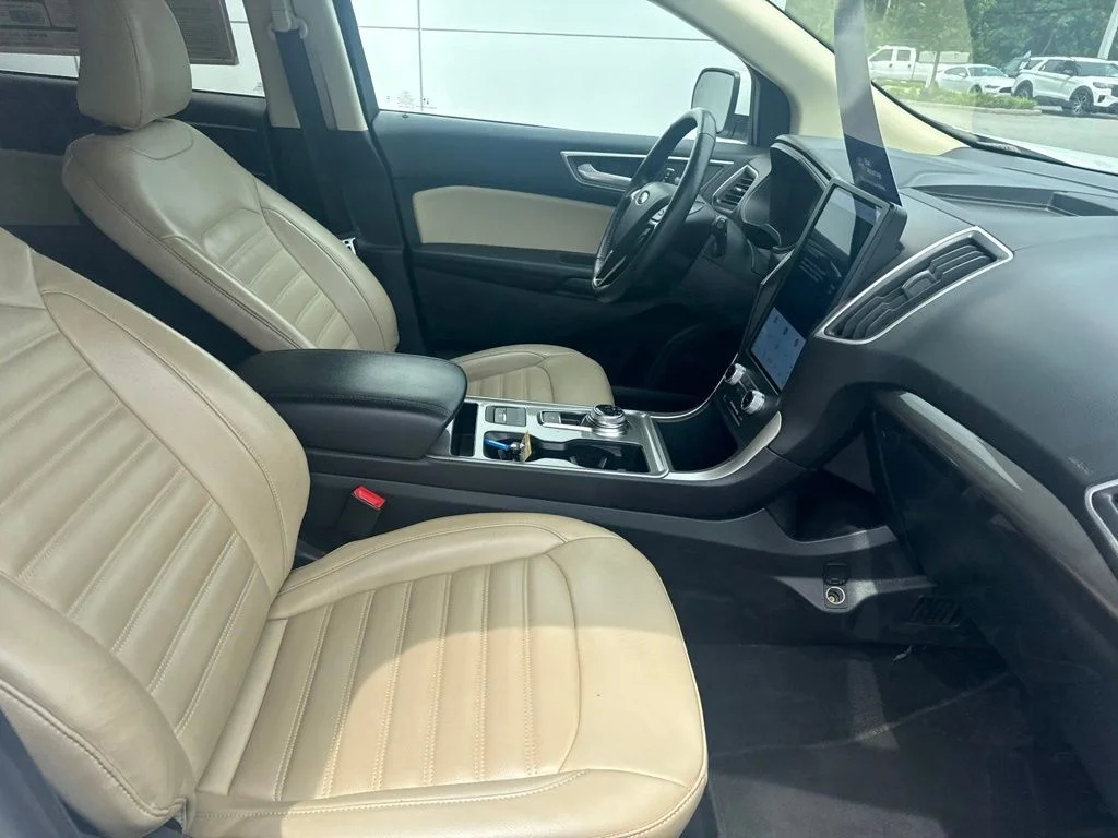 Certified Used 2024 Oxford White Ford SEL image 31