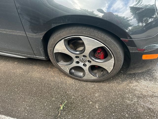 Used 2012 Gray Volkswagen Base image 4