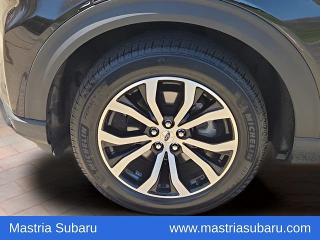Used 2025 Black Metallic Ford ST-Line image 31