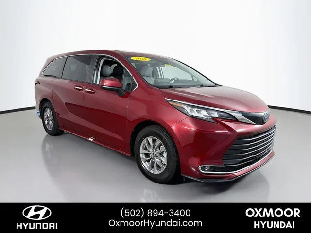 2022 Toyota Sienna XLE