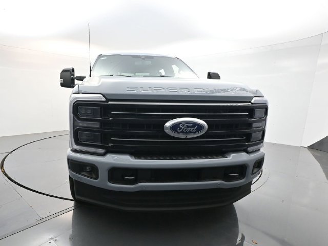 New 2026 Glacier Gray Metallic Tri-Coat Ford F-250® Platinum® image 56
