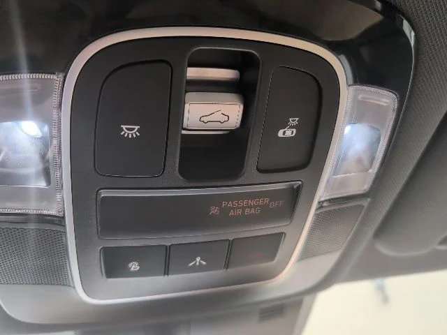 Used 2020 Gray Hyundai Limited image 25