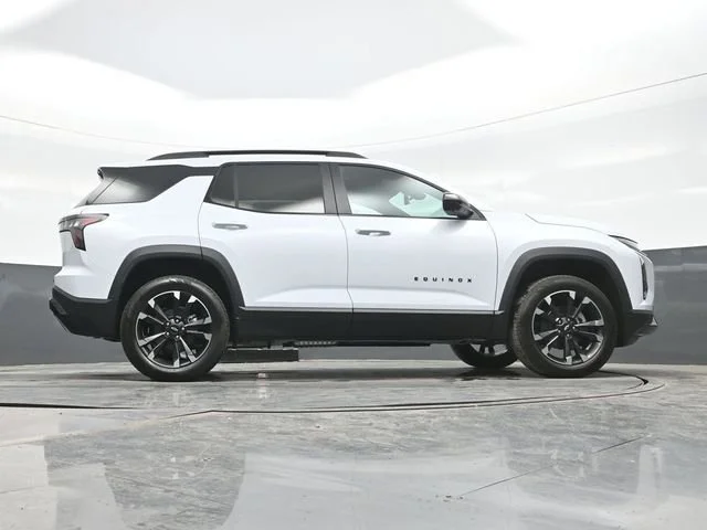New 2026 Polar White Tricoat Chevrolet RS image 24