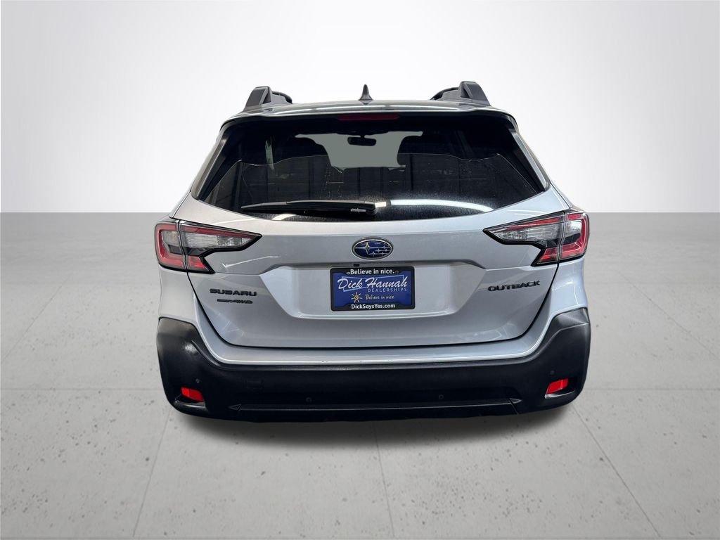 Used 2025 Silver Subaru Onyx Edition image 5