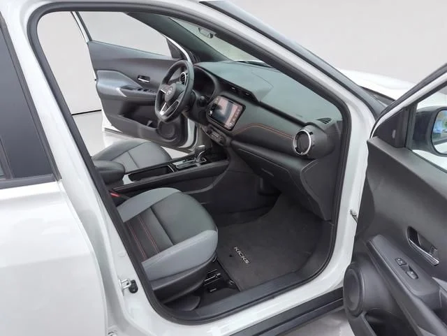 Used 2024 White Nissan SR image 19