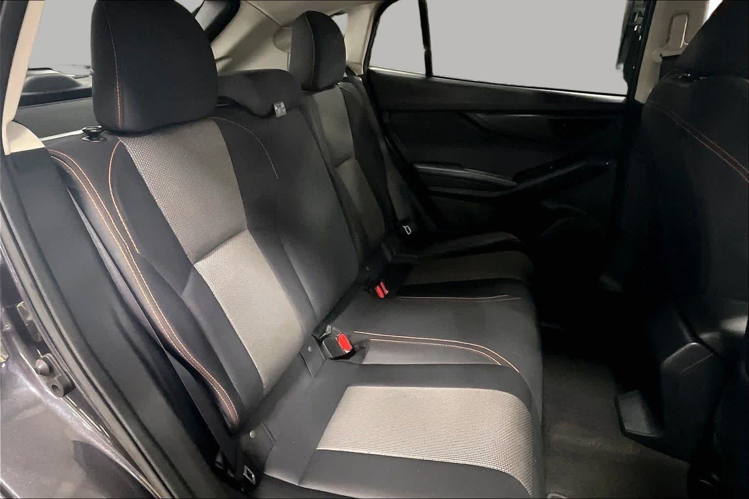 Used 2018 Dark Gray Metallic Subaru Premium image 19