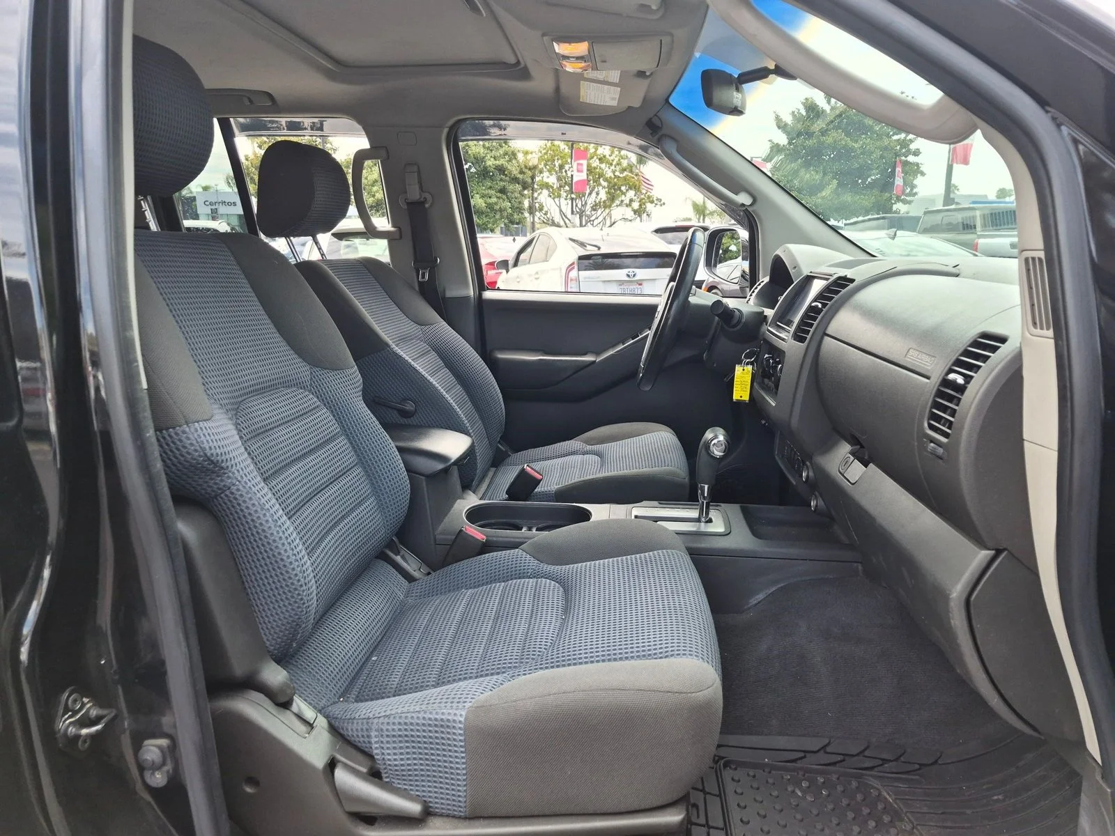 Used 2006 Super Black Nissan Nismo image 19