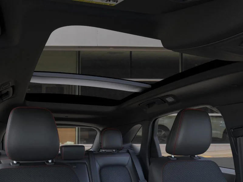 New 2026 Star White Metallic Tri-coat Ford ST-Line image 23