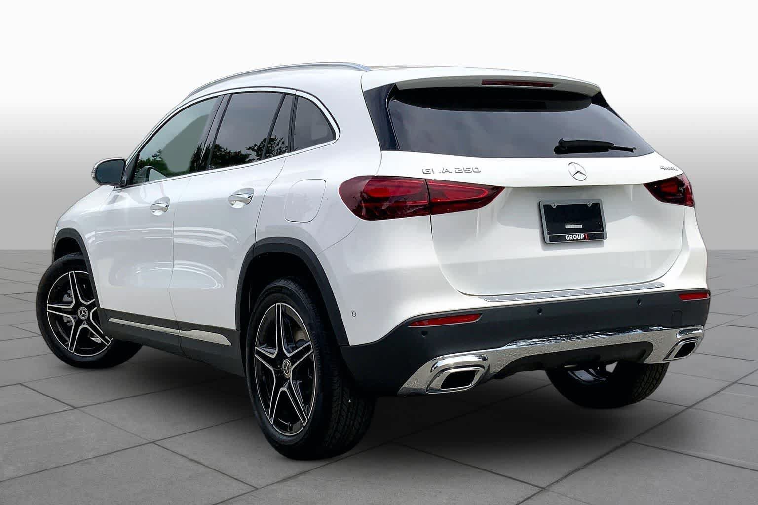 New 2026 Polar White Mercedes-Benz GLA 250 image 16