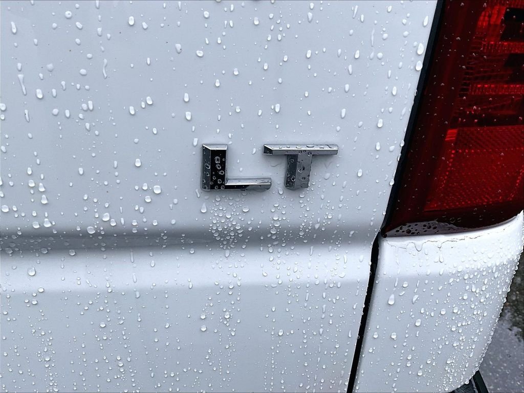 Used 2023 Summit White Chevrolet LT image 28