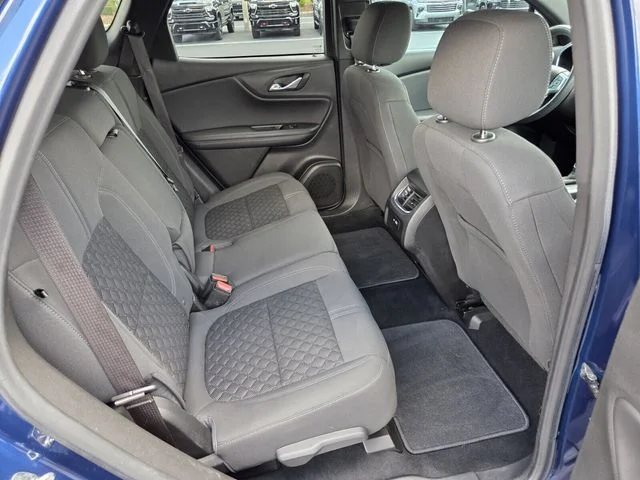 Used 2022 Blue Chevrolet LT image 17