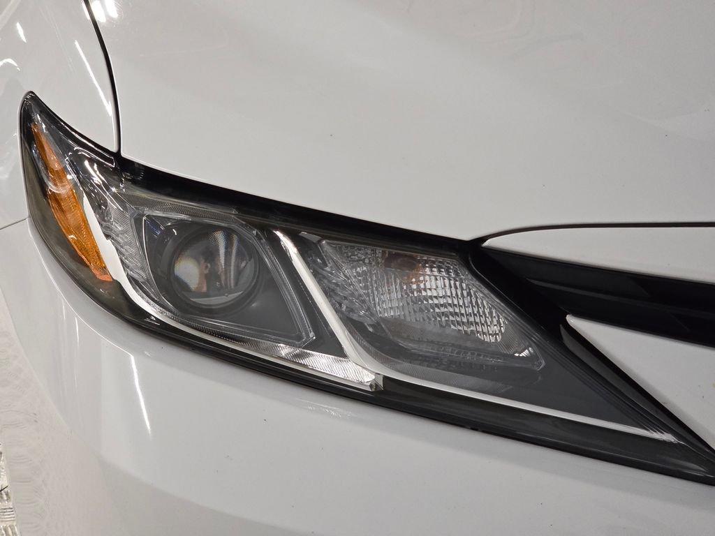 Used 2023 White Toyota LE image 15
