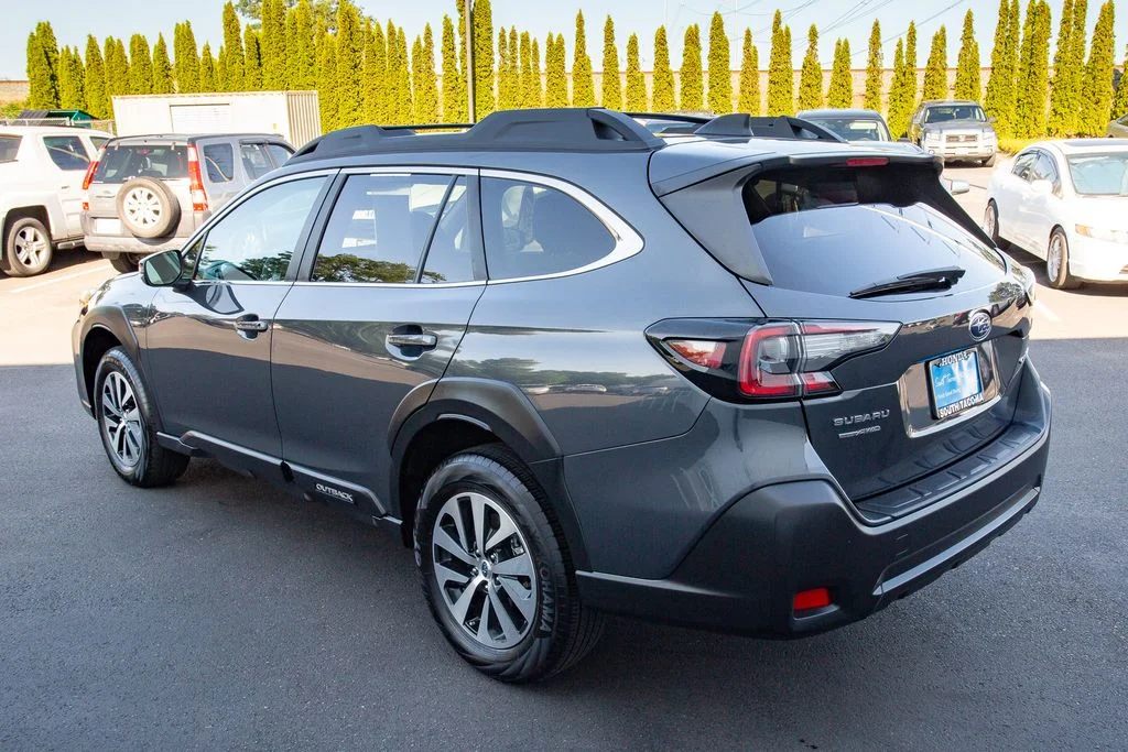 Used 2024 Gray Metallic Subaru Premium image 10