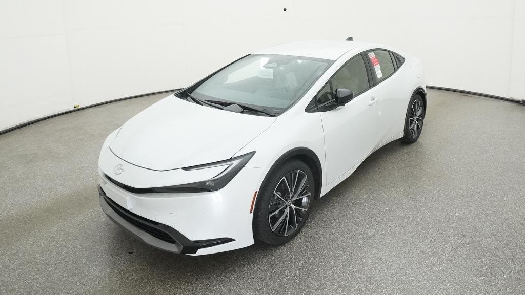 2026 Toyota Prius XLE FWD's photo