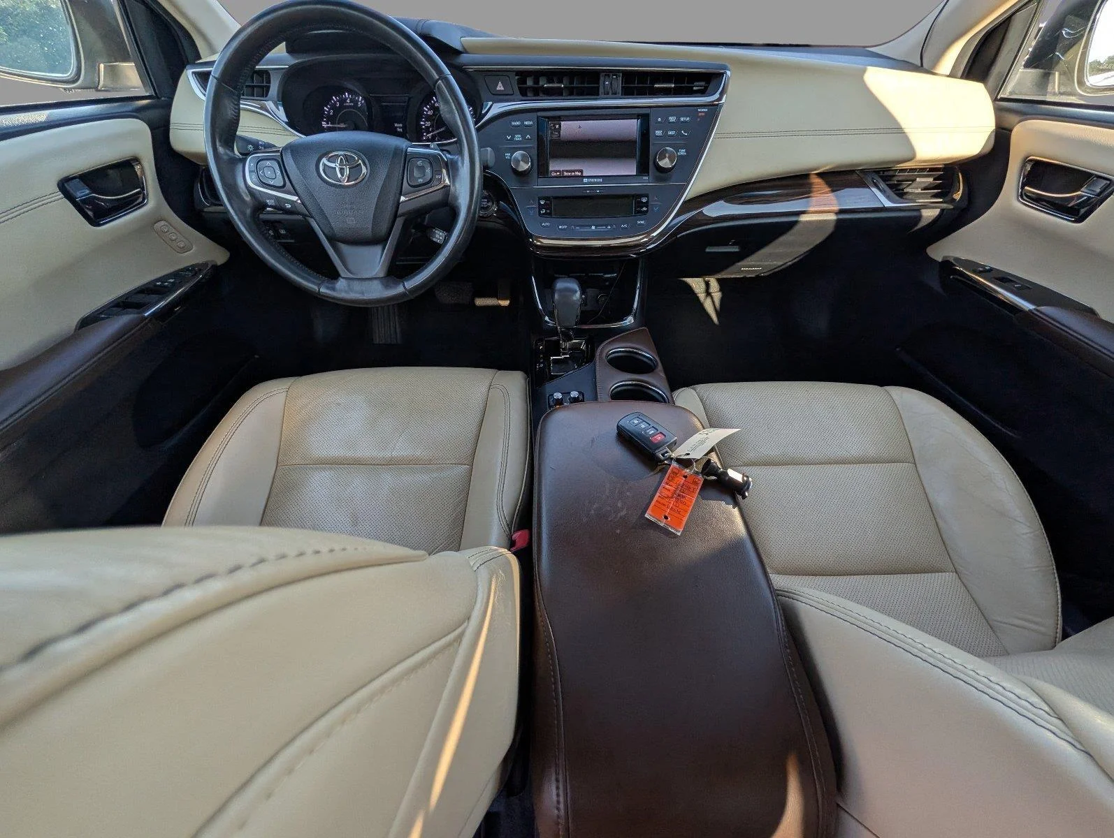 Used 2013 Blizzard Pearl Toyota Limited image 30
