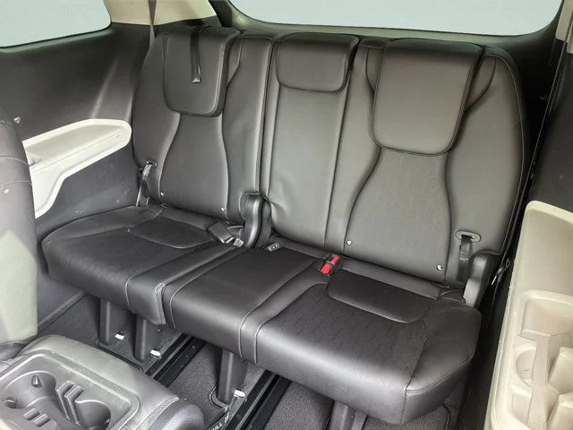 Used 2023 Silver Kia LX Seat Package image 11